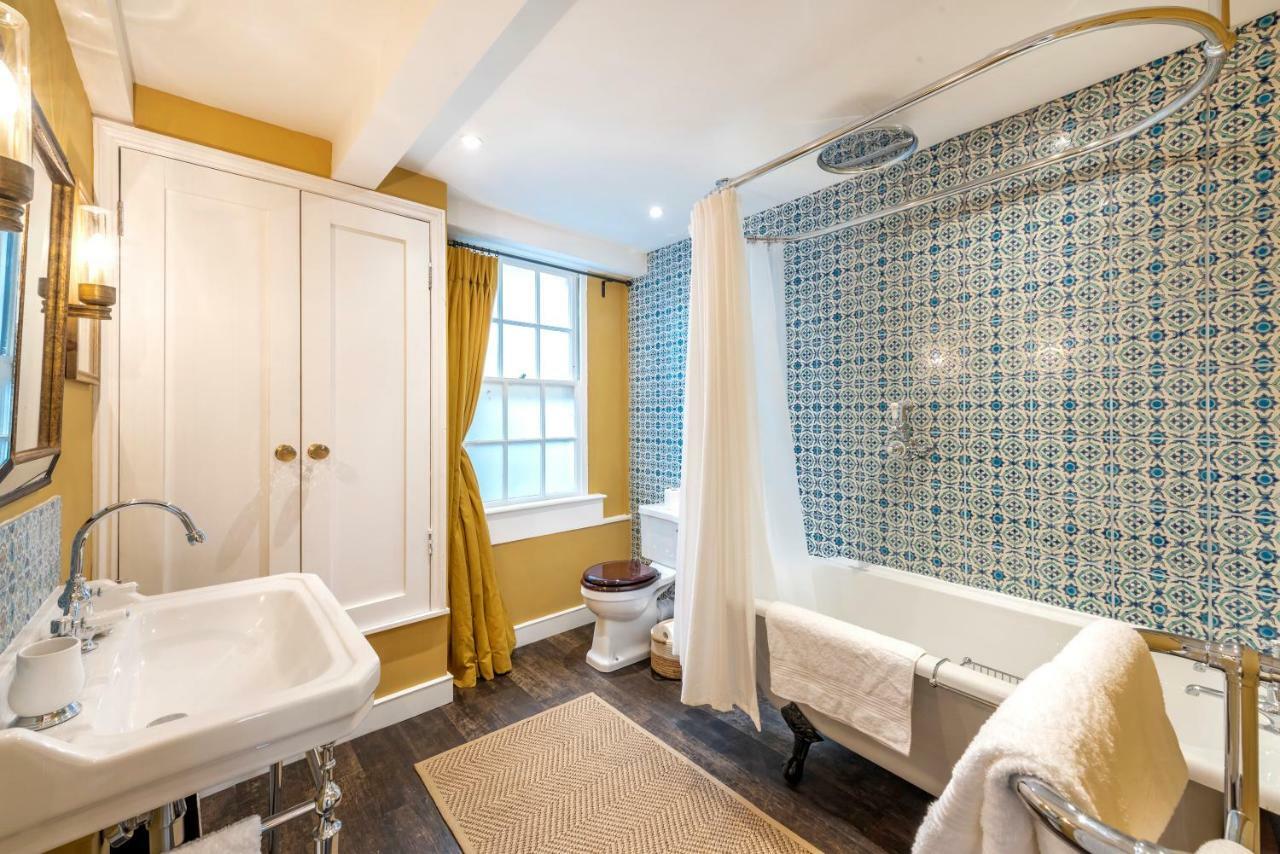 באת' Stylish & Spacious City Center Georgian Townhouse מראה חיצוני תמונה